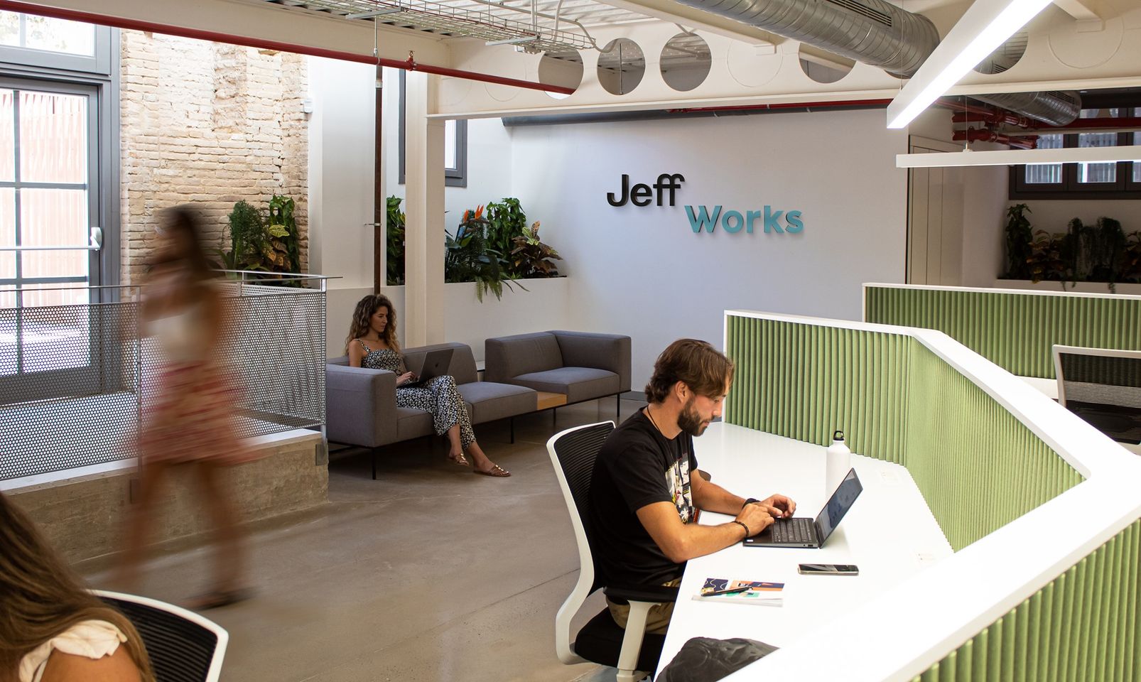 Jeff Works Coworking