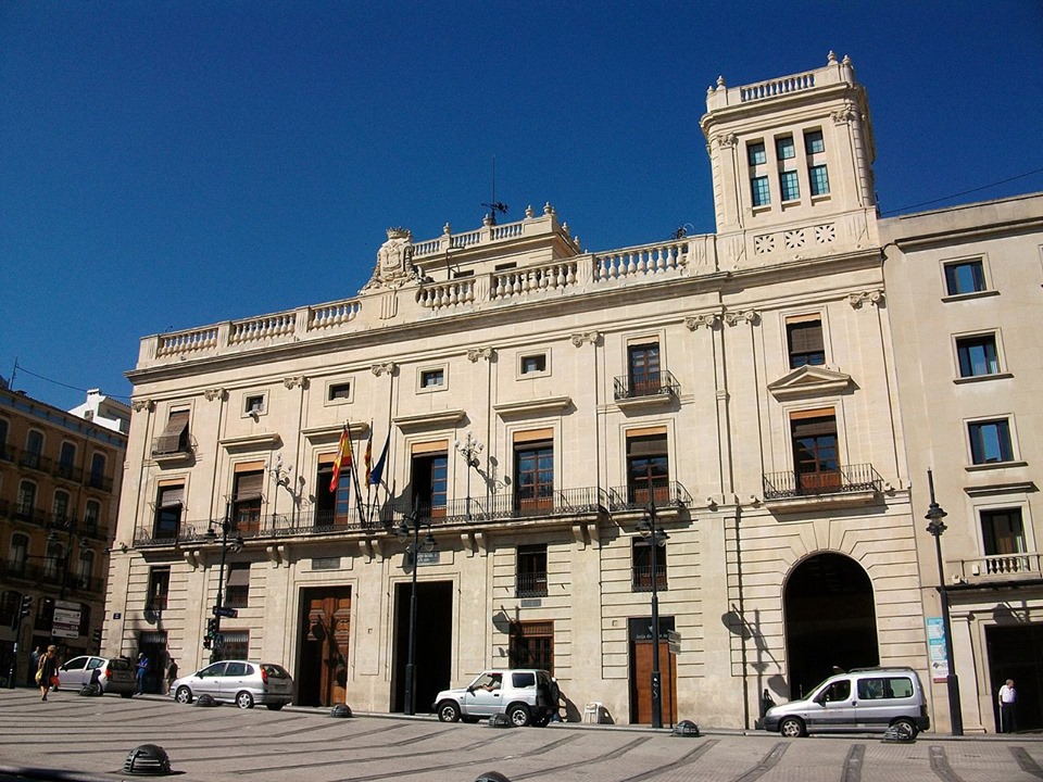 El Ayuntamiento de Alcoy apoya la creación de 35 microempresas a través del programa Inici@