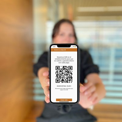 Para pagar en el propio comercio local, slo tienes que ensear el cdigo QR y listo. 