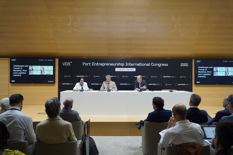 Dra. Phanthian Zuesongdham, Mark Assaf y Philippe Isler