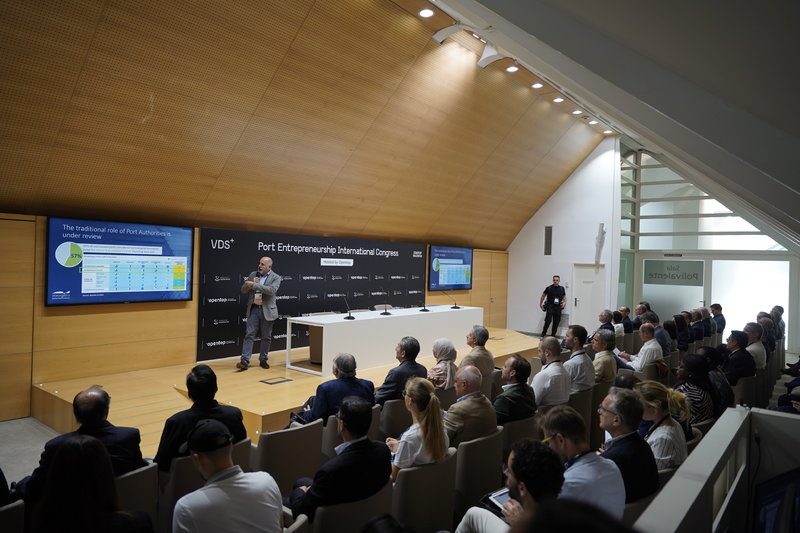 Juan Manuel D�ez Orejas, Jefe de Planificaci�n Estrat�gica e Innovaci�n de la Autoridad Portuaria de Valencia