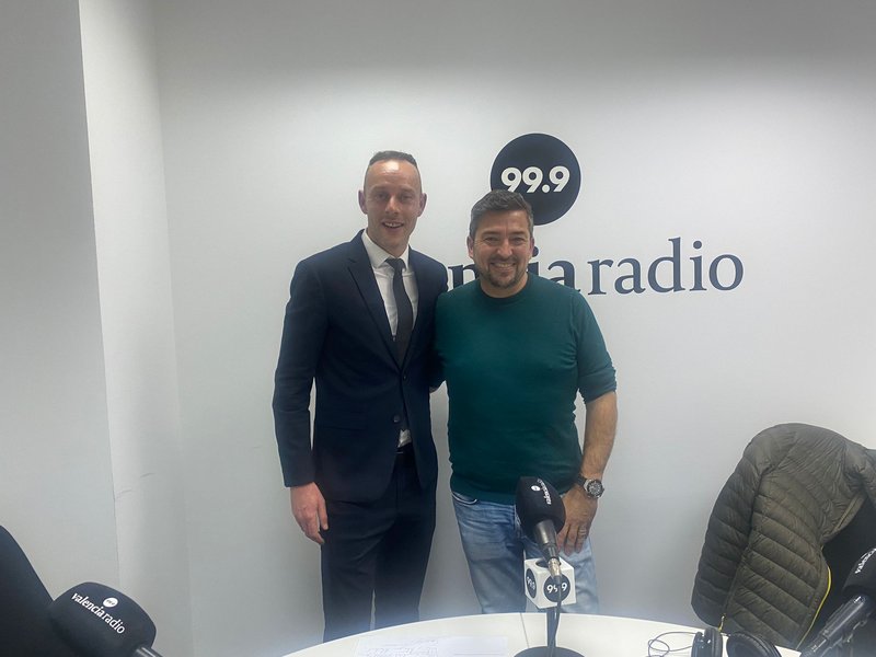 PEDRO ALBARES EN RADIO VALENCIA - ENTREVISTA 