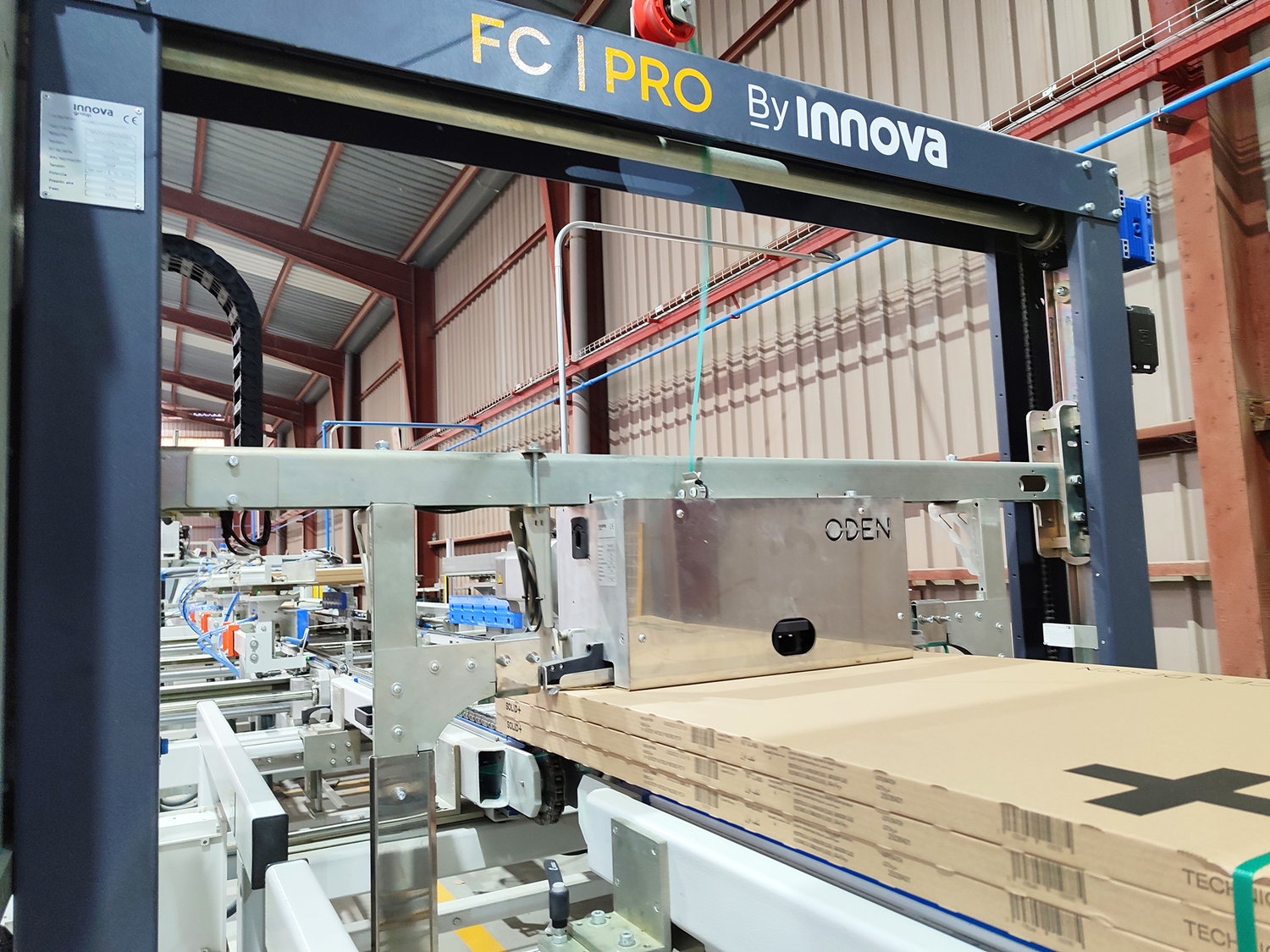 Innova launches the ODEN SMARTDRIVE universal strapping head for automatic strapping machines