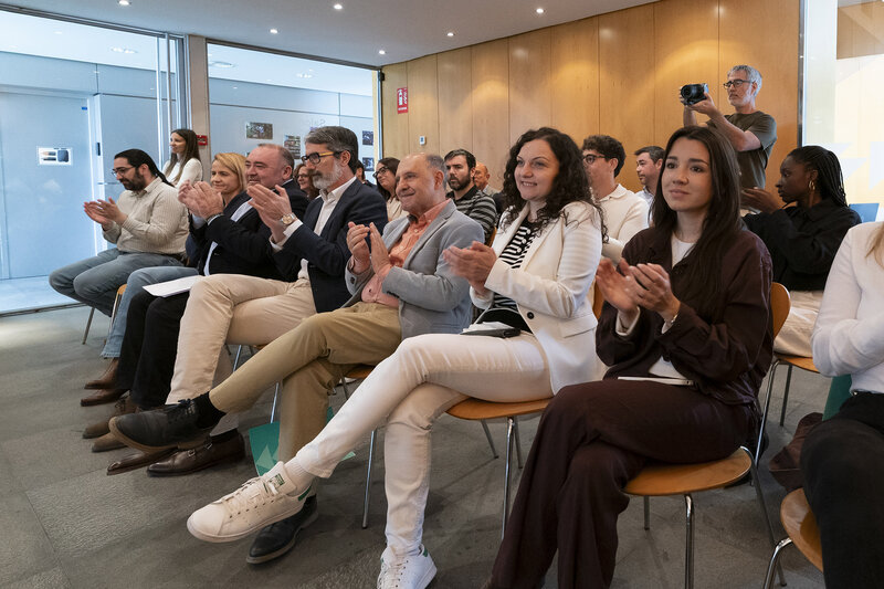 Representantes del CEEI, las empresas aliadas y colaboradores de Move Up!