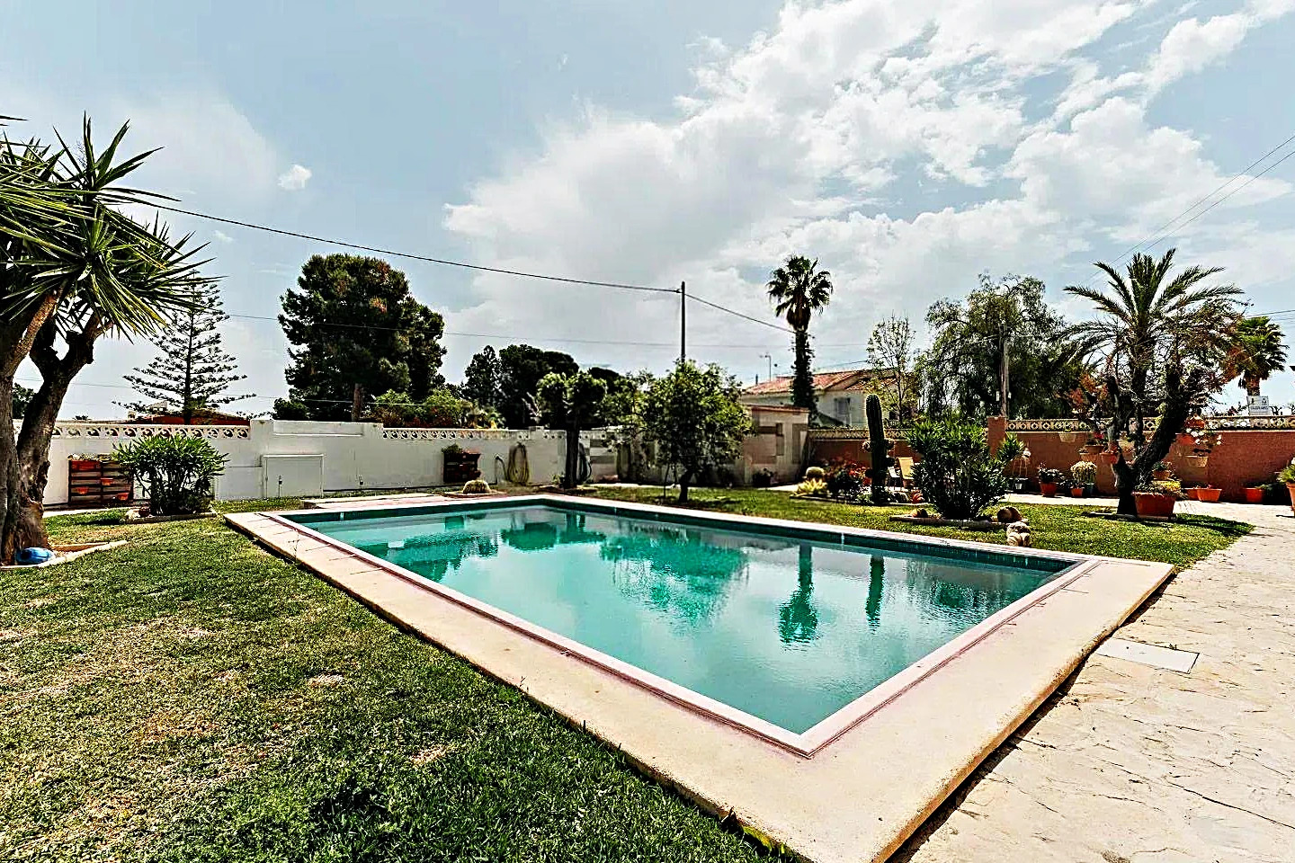 GALATEA PISCINAS en Sant Cugat del Vall�s
