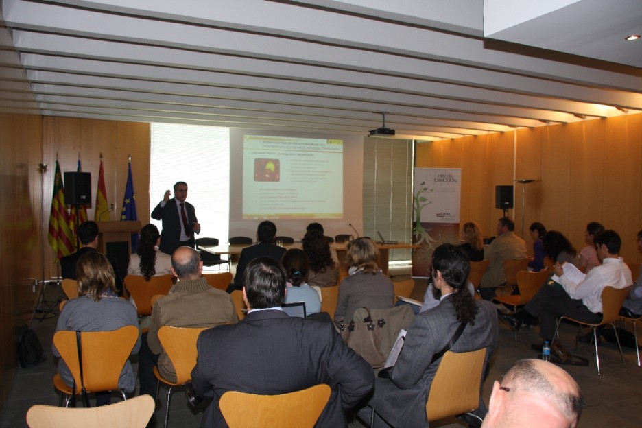 Félix durante su ponencia