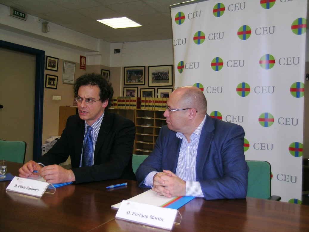 IMG Firma Convenio CEU Cardenal Herrera CEEI Elche 03
