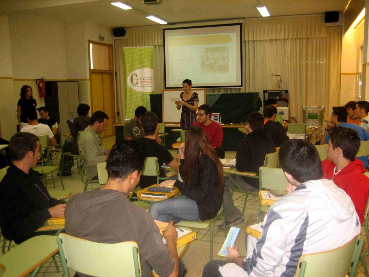 TCAS09110203-08