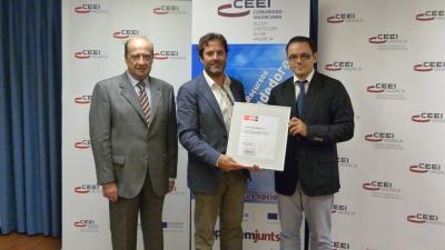 Celulife recibiendo el diploma acreditativo EIBT