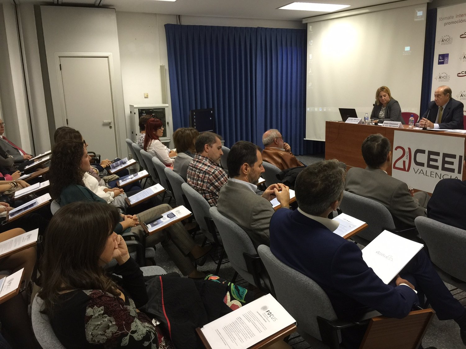 Asistentes presentaci�n 
