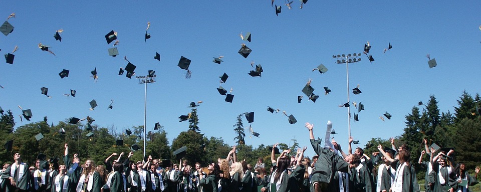 Cómo preparar un discurso de graduación