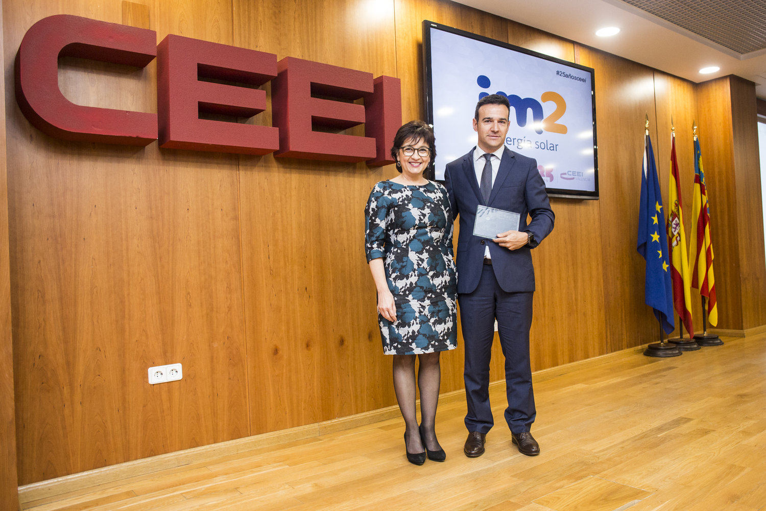 Enrique Selva, CEO de iM2 solar, recoge el reconocimiento #25a�osceei[;;;][;;;]