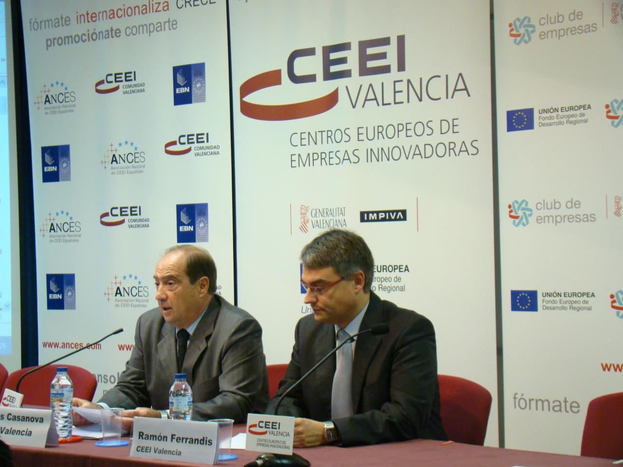 Jes�s Casanova y Ram�n Ferrandis en el Foro Financiaci�n para la innovaci�n