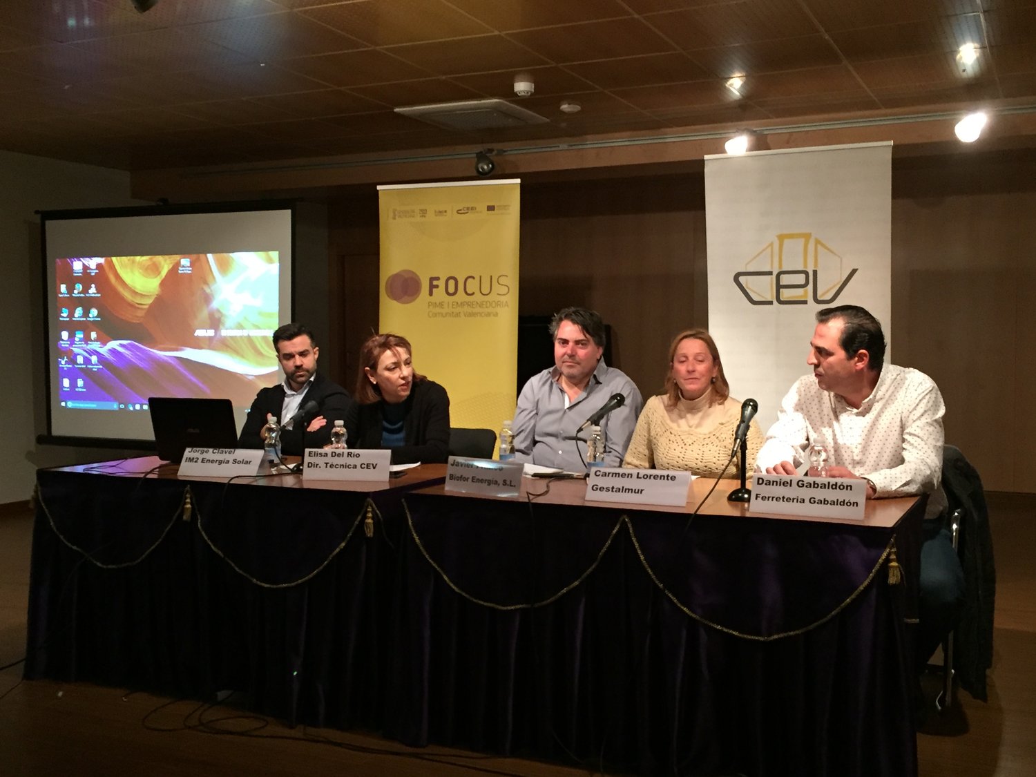 Sesi�n Nichos de creaci�n de empresas Focus  Pyme y Emprendimiento Utiel - Requena[;;;][;;;]