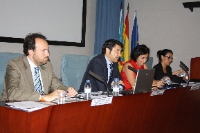 Ernst & Young analiza la Reforma Laboral y su aplicaci�n pr�ctica en un seminario realizado en la FEBF