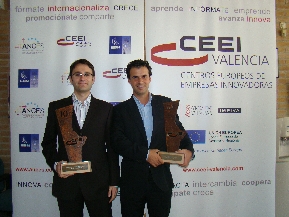 Mauro Flavio Fiore de MOVUS y Javier Lpez de Ingenia Telecom Premios mejor proyecto y trayectoria empresarial respectivamente
