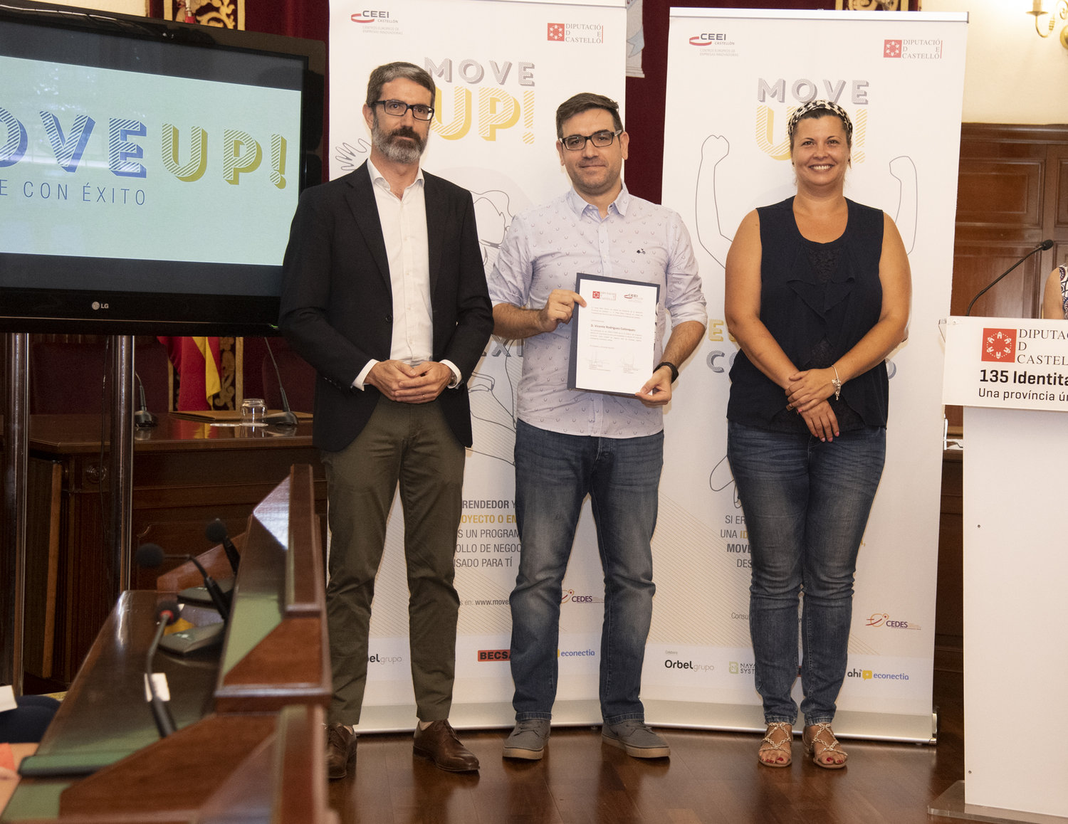 Acto entrega de premios y diplomas MOVE UP! emprende con �xito 2019 (14)[;;;][;;;]