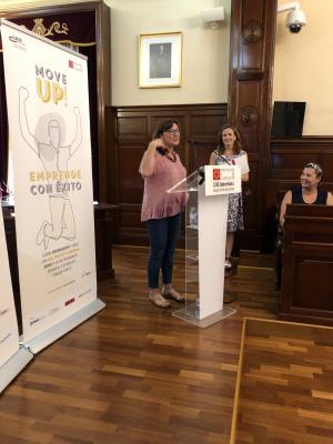 Acto entrega de premios y diplomas MOVE UP! emprende con �xito 2019 (28)