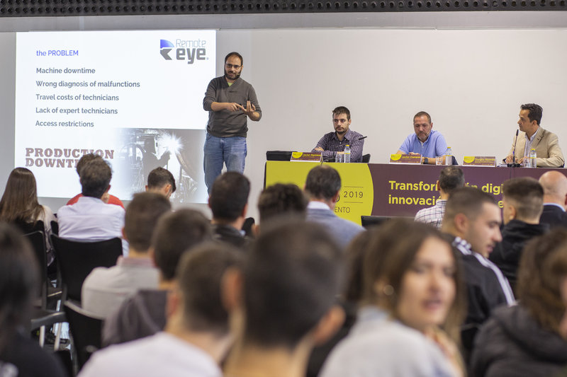 Mesa revoluci�n de la interfaz en la transformaci�n digital. Focus Pyme CV 2019[;;;][;;;]