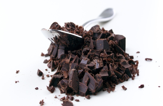 Tarta de chocolate, ron y almendras