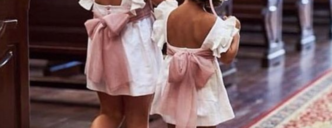 Loa pajes de la boda
