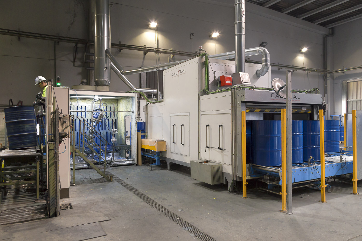 Cabycal sumistra una instalaci�n de pintura l�quida autom�tica a Ecobid�n