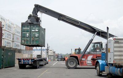 Ventajas e inconvenientes de alquilar Grúas